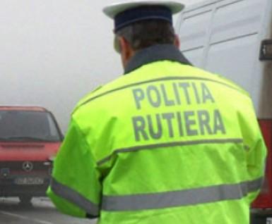 Cinci şoferi străini, lăsaţi fără permise de poliţiştii arădeni