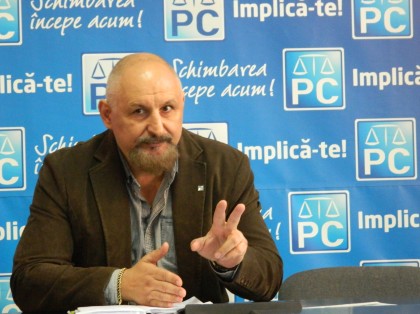 Mircea Purcaru: „PDL îşi apără corupţii”