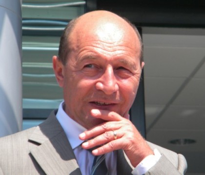 Băsescu, ATAC la CLASA POLITICĂ: „Dacă partidele nu se reformează, vom avea o continuă defilare a politicienilor pe la DNA”