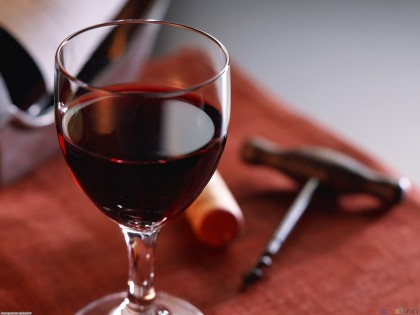 CONSUMUL de vin roşu PREVINE cariile?