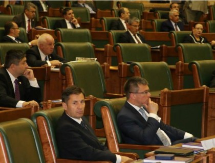 Constantin Traian Igaş salută faptul că Senatul a decis anularea pensiilor speciale ale magistraţilor corupţi