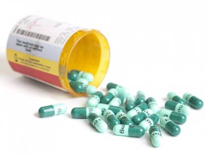 Un antibiotic prescris pe scară largă, ASOCIAT unui risc crescut de DECES!