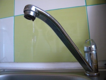 Alimentarea cu apă potabilă ÎNTRERUPTĂ din cauza unei avarii
