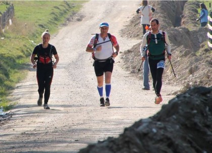 Şapte maratonişti ai Clubului Experienţa Multisport şi doi voluntari străini, la Maratonul Piatra Craiului (FOTO)