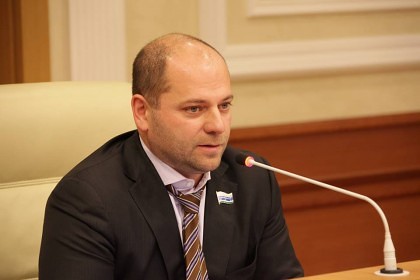INEDIT/ Un deputat rus propune populației SĂ MĂNÂNCE MAI PUȚIN în perioada crizei economice