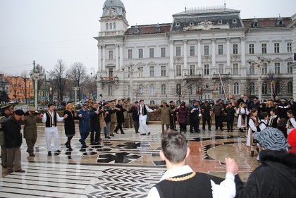 Arădenii sunt așteptați la manifestările dedicate Zilei Principatelor Române organizate de Prefectură
