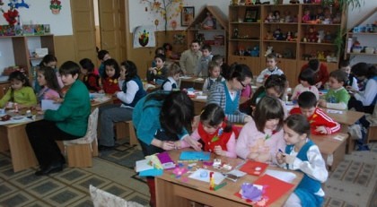 Atenție părinți! Informații utile de la Inspectoratul Școlar Arad privind înscrierea copiilor în clasa I