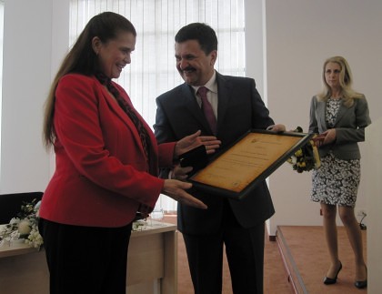 Soprana Felicia Filip a primit Distincţia de Onoare a Judeţului Arad (GALERIE FOTO)