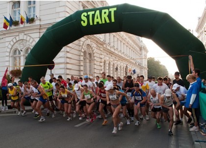 Mii de participanţi la Maratonul, Crosul şi Semimaratonul judeţului Arad