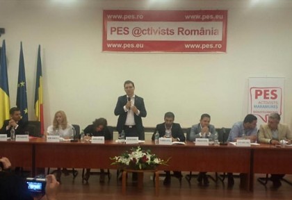 Activiştii PES susţin rămânerea PSD la Guvernare şi militează pentru unitatea partidului
