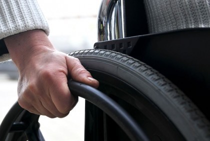 Primăria Arad asigură transport GRATUIT pentru persoanele cu dizabilități aflate în scaun rulant
