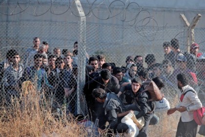 Ungaria NU ACCEPTĂ cu una, cu două COTELE de migranţi IMPUSE de UE: Convoacă REFERENDUM pe această temă
