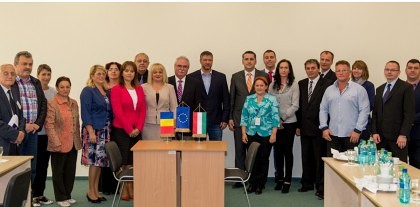 În timp ce se pune problema CONSTRUIRII UNUI GARD între cele două state, la Arad a fost semnat un PROTOCOL DE COLABORARE între instituții din ROMÂNIA și UNGARIA