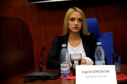 Ingrid Iordache: „Andrei Fuliaş se trezeşte vorbind la perete, neargumentat şi fără conţinut”