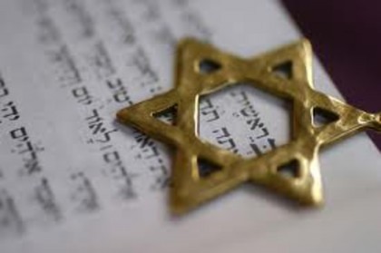 O actriță faimoasă S-A CONVERTIT la IUDAISM: „Nu mă atașez de religii”