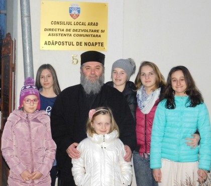 PRIMIM SPRE PUBLICARE/ Hrană caldă pentru Adăpostul de Noapte din Arad