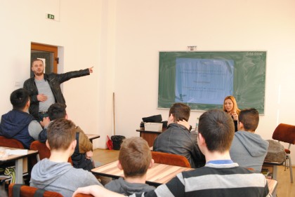 FOTO/ Acțiuni pentru prevenirea delincvenței juvenile organizate la Școala Profesională ,,Astra”