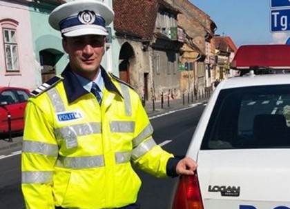Poliţist român, despre un fost ministru de Interne: „Hoț, escroc, nesimțit, „prostituat”, criminal, tâlhar”
