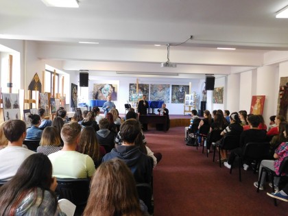 „Libertate și responsabilitate în viața tinerilor”, conferință la Liceul de artă „Sabin Drăgoi” din Arad