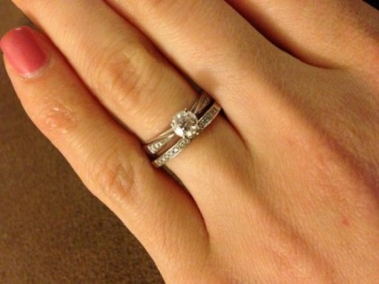 ȘI-A PIERDUT inelul cu diamante. Nu o să-ți vină a crede unde L-A GĂSIT după 5 ani!