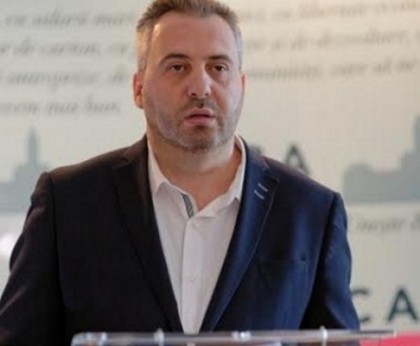 Fostul director al Direcţiei Judeţene pentru Cultură, Culte şi Patrimoniu Cultural Naţional: Nu se doreşte amplasarea Monumentului Marii Uniri până în 2018