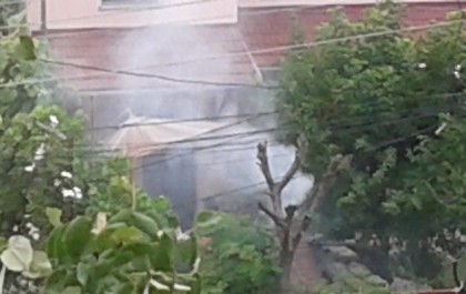 Invidioși pe vecinii care făceau grătar, niște arădeni au chemat pompierii să stingă „incendiul”