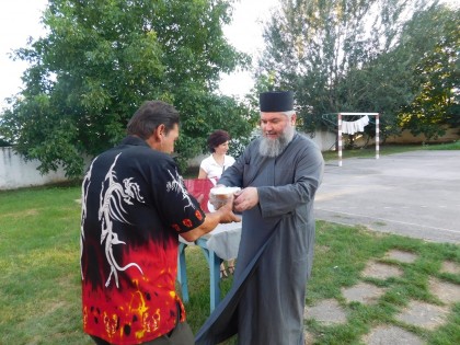 PRIMIM SPRE PUBLICARE/ Hrană caldă pentru „Adăpostul de noapte” din Arad