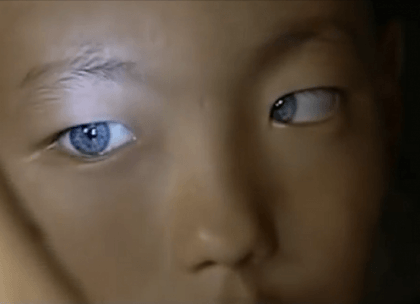 SUPRAOMUL! Un copil din China a atins o treaptă superioară a evoluției