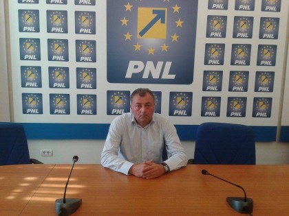 Florin Mariș:  „Fifor, Căprar și echipa PSD, niște incompetenți care se fac de râs”