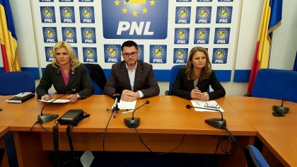 PNL e în campanie electorală: A început prezentarea programului cu care speră că va guverna România