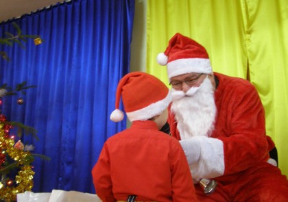 Copiii jandarmilor au fost vizitați de Moş Crăciun