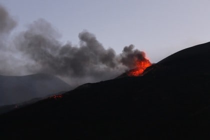VIDEO/ Erupția vulcanului Etna, LIVE pe Facebook