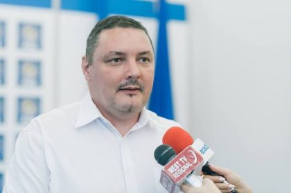Adrian Barbeș se retrage din Consiliul Local Municipal, dar rămâne alături de Falcă