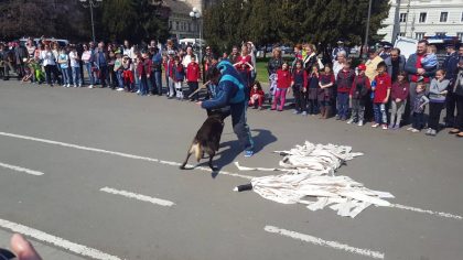 Ziua Poliţiei Române, sărbătorită în centrul municipiului alături de arădeni