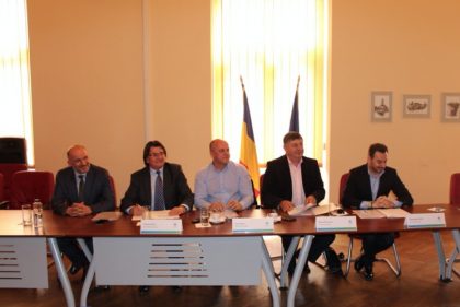 Primarii reședințelor de județ din Regiunea Vest au semnat acordurile de selectare a proiectelor depuse în cadrul programului Regio-POR
