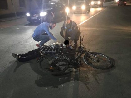 Biciclist ACCIDENTAT GRAV, în ÎMPREJURĂRI NECUNOSCUTE