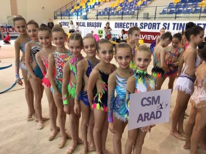 Ne mândrim cu ele! Micuțele gimnaste arădene au luat locul I la Campionatul Național de la Brașov