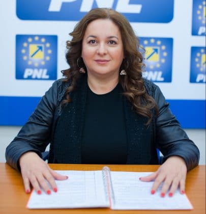 Geanina Pistru: „Funcțiile nu mă definesc! Rămân alături de primarul Gheorghe Falcă“