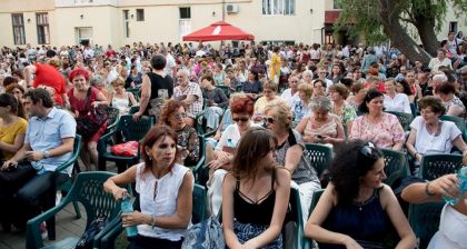 Număr record de spectatori la Teatrul de Vară, la spectacolul cu Maia Morgenstern (FOTO)