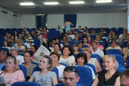 Peste 150 de basarabeni, în vizită la Universitatea de Vest „Vasile Goldiş” din Arad