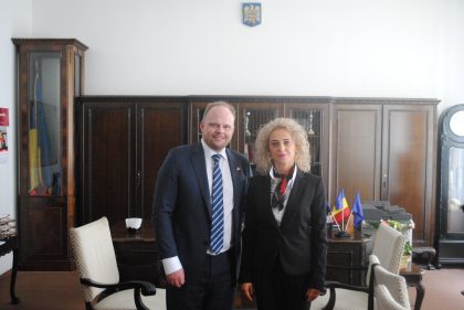 Ambasadorul Canadei la București, în vizită la Arad