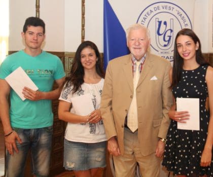 Burse pentru studenţi şi profesori, acordate de Fundaţia pentru Medicină Celulară şi Moleculară din România