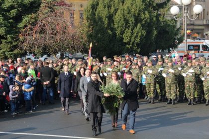 PMP Arad a sărbătorit Ziua Naţională, atât în public cât şi în cadrul partidului (FOTO)