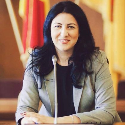 Adina Dumitrean: „Guvernul PSD sfidează în continuare dascălii!”