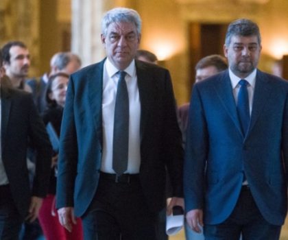 PSD îşi bate joc de guvernare: Încă un PREMIER social-democrat părăseşte Palatul Victoria