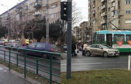 BREAKING NEWS/ Două ACCIDENTE, chiar acum în Arad! Ce s-a ÎNTÂMPLAT (UPDATE)