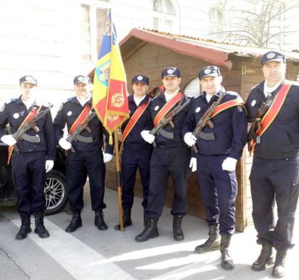 Ceremonial militar dedicat aniversării Zilei Jandarmeriei Române. Manifestările vor fi încheiate cu o retragere cu torțe