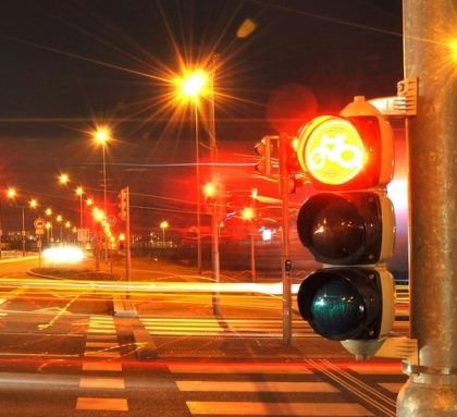 Cer montarea unor semafoare inteligente pe DN 7, în cartierul Gai