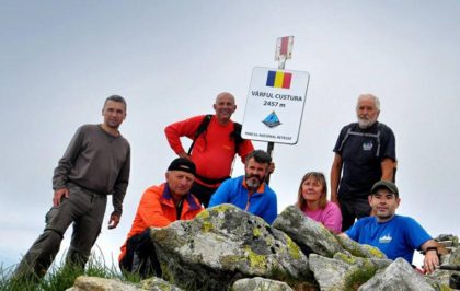 Asociația Turistica arădeană „Hoinarii Zărandului” a strâns la un loc montaniarzi din patru țări! Ce au vizitat