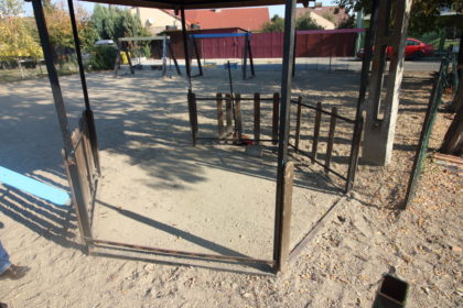 Aproape JUMĂTATE din locurile de joacă pentru copii din municipiu, CURĂȚATE de VOLUNTARI (GALERIE FOTO)